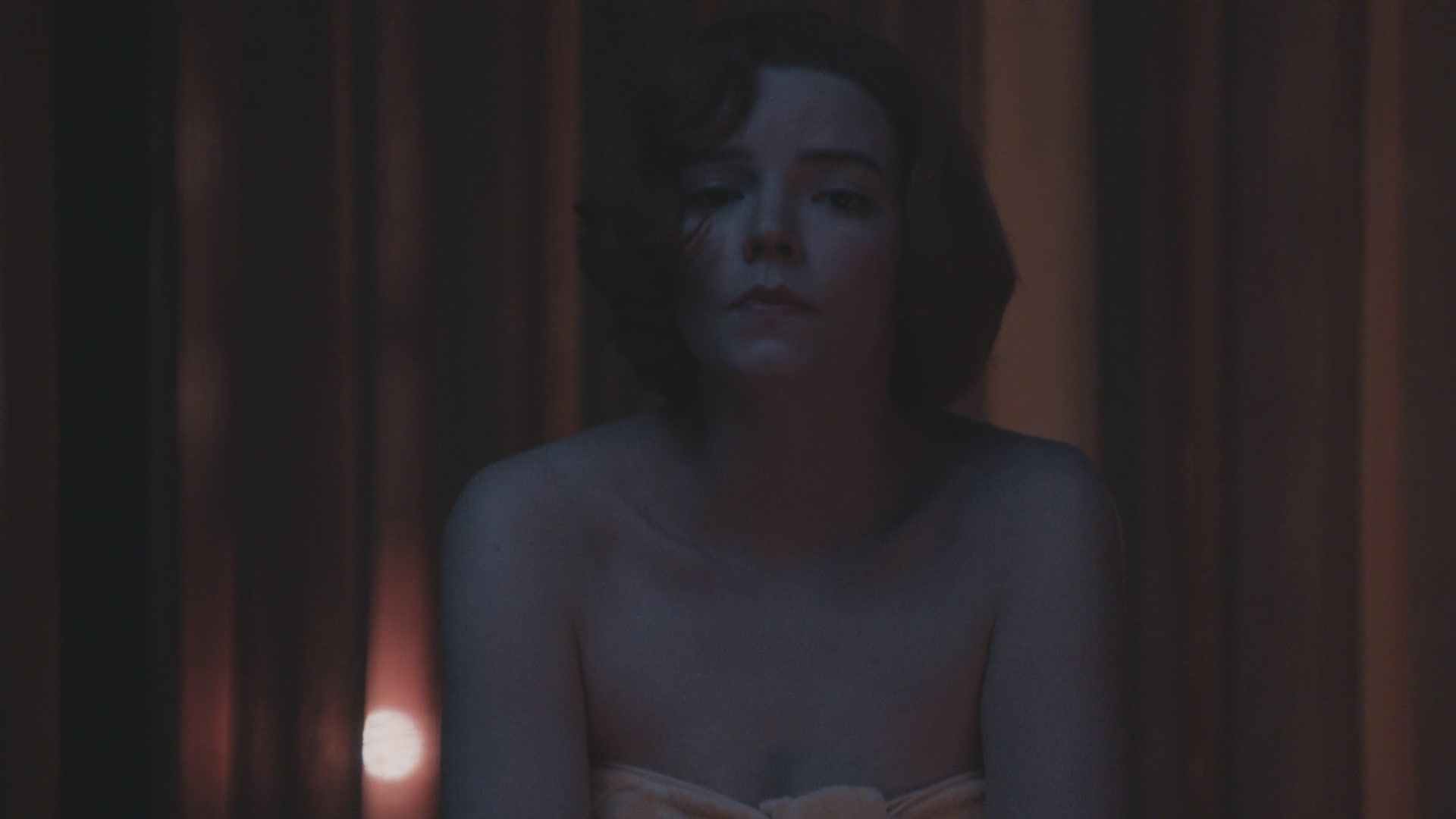SATJ104-650.jpg